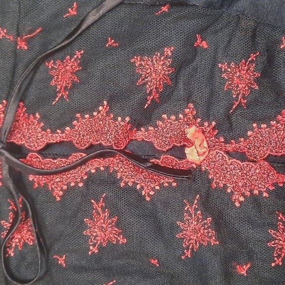 Vintage Y2k Black & Red Lace Front Teddy Bodysuit - Picture 4 of 9